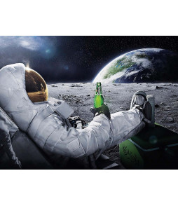 Astronaute boit un bière
